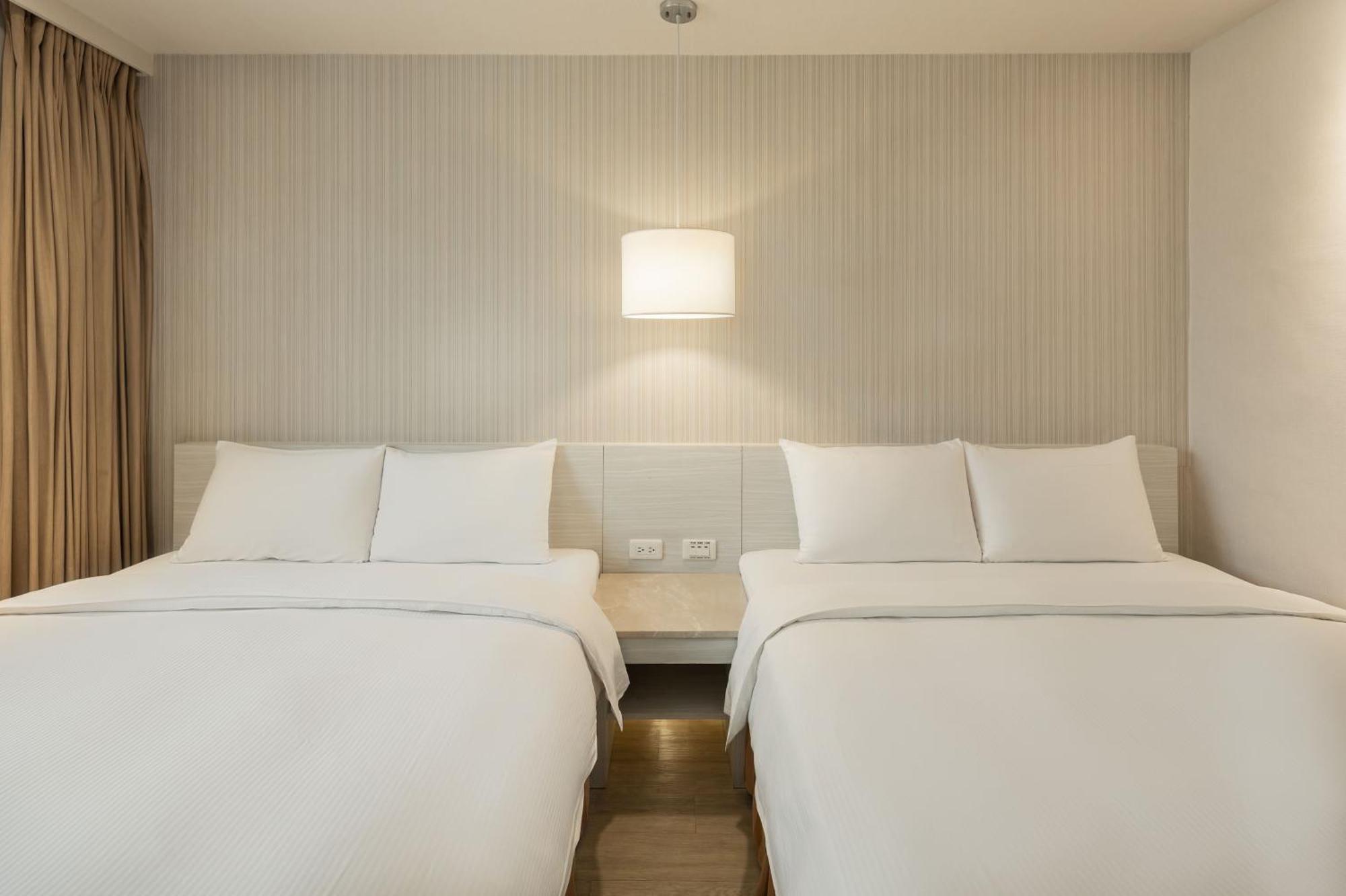 Kindness Hotel - Houyi Jiuru Kaohsiung Rum bild
